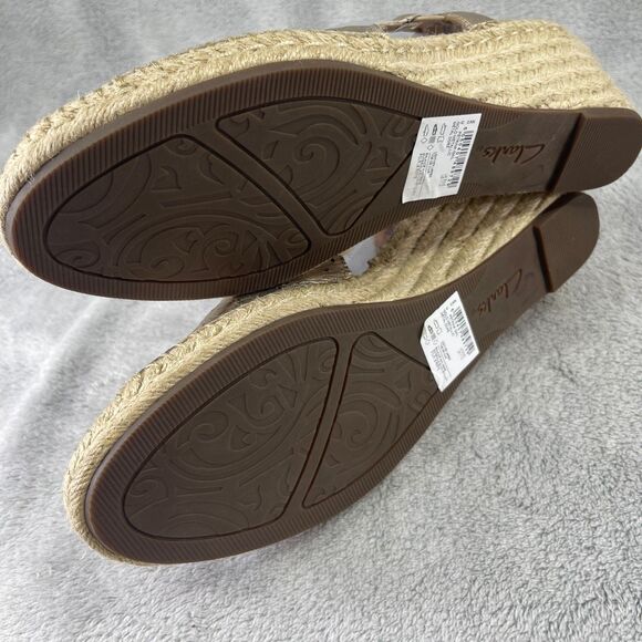 Clarks Artisan Sandal Wedges Women's 11 Metallic Gold Strap Woven Heel Petrina - Picture 9 of 12